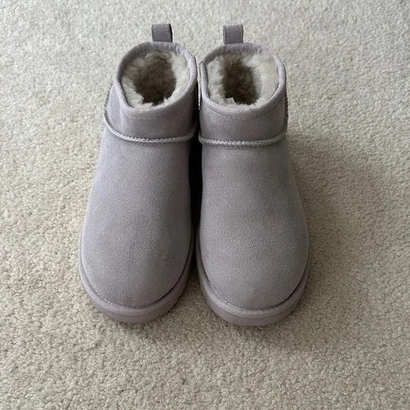 UGG Light Gray Ankle Boots - Picture 3 of 3